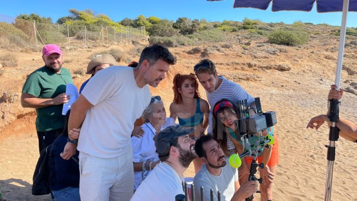 Hotel Elvira: Γνωρίστε τους πρωταγωνιστές της νέας σειράς του Mega – Backstage φωτογραφίες