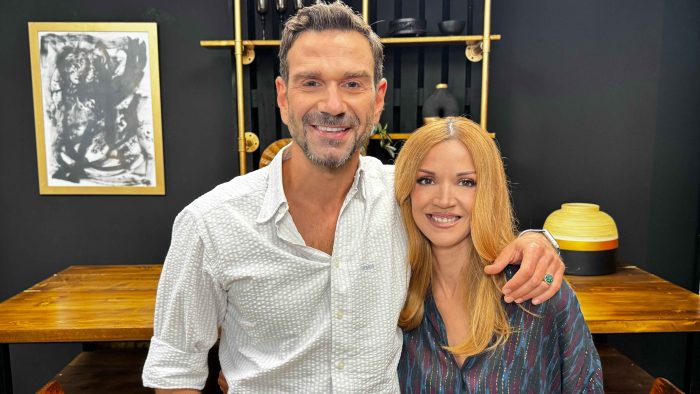 Ο Τάσος Ιορδανίδης «πάγωσε» την Ιωάννα Παππά: «Είσαι η αγαπημένη μου ηθοποιός, έχω μεγαλώσει μαζί σου»