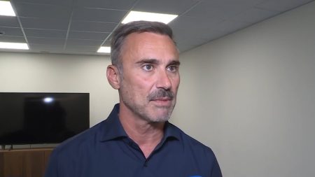 Γιώργος Καπουτζίδης