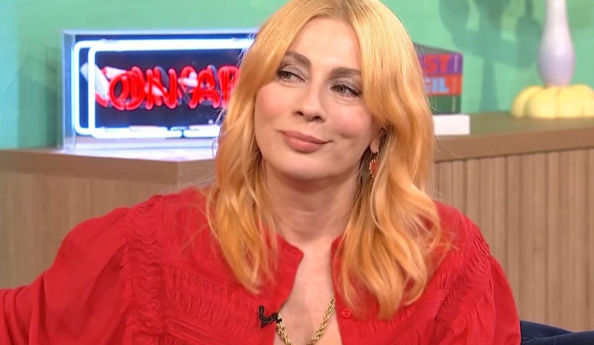 Σμαράγδα Καρύδη