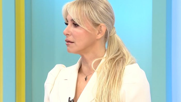 Ζωή Κρονάκη – Τη μπέρδεψαν με την Άννα Βίσση: «Μου φώναζαν κάτι παππούδες στον δρόμο»