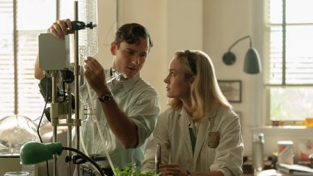 lessons-in-chemistry-appletv
