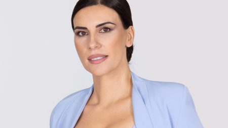 Άννα Λιβαθυνού