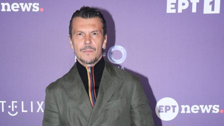 Ιωάννης Παπαζήσης