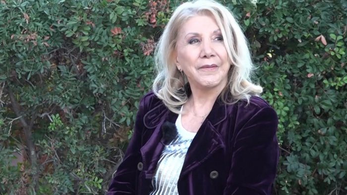 Λίτσα Πατέρα: «Δεν μου πάει η καρδιά να αλλάξω κανάλι, πιστεύω στην αγάπη και όχι στο χρήμα»