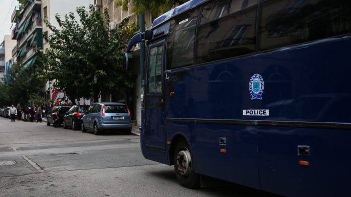 Συνελήφθη γνωστός τηλεοπτικός σεφ για χρέη στο Δημόσιο