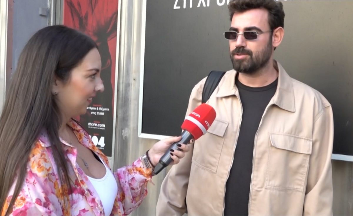 Νίκος Πολυδερόπουλος