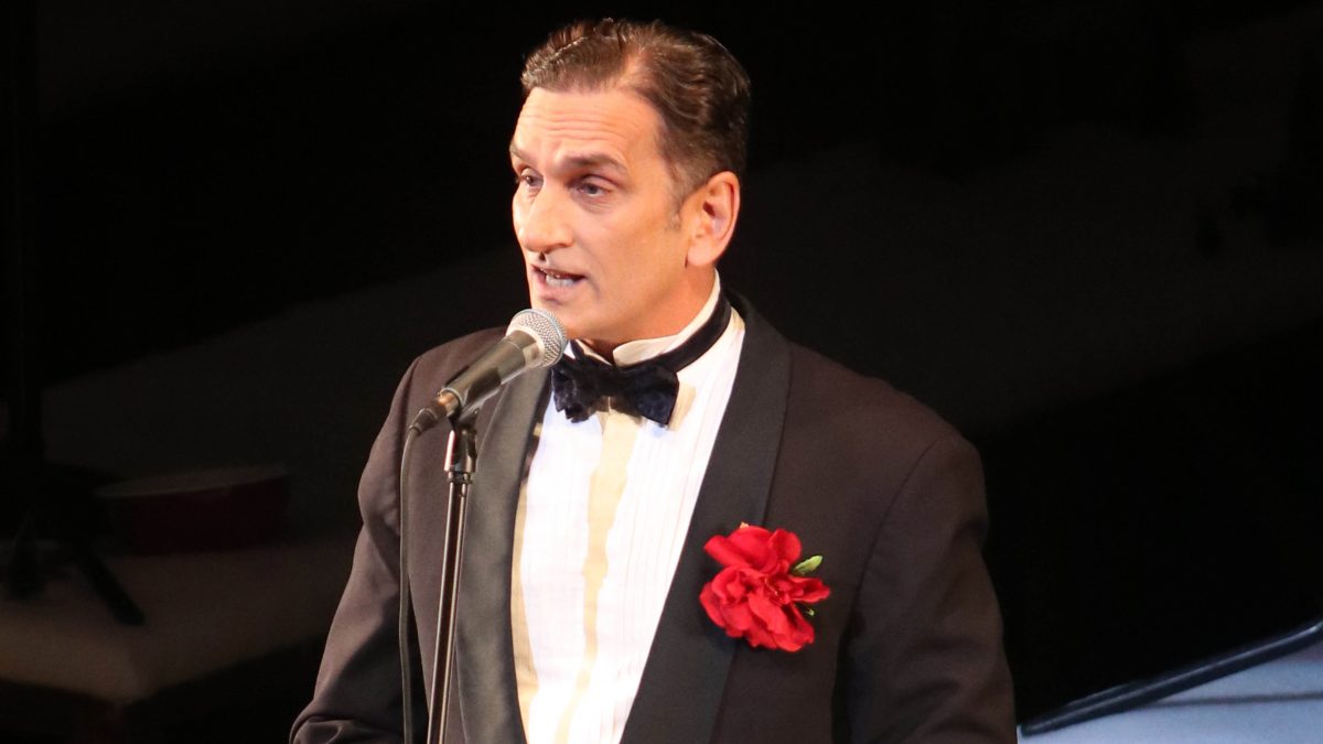 Νίκος Ψαρράς