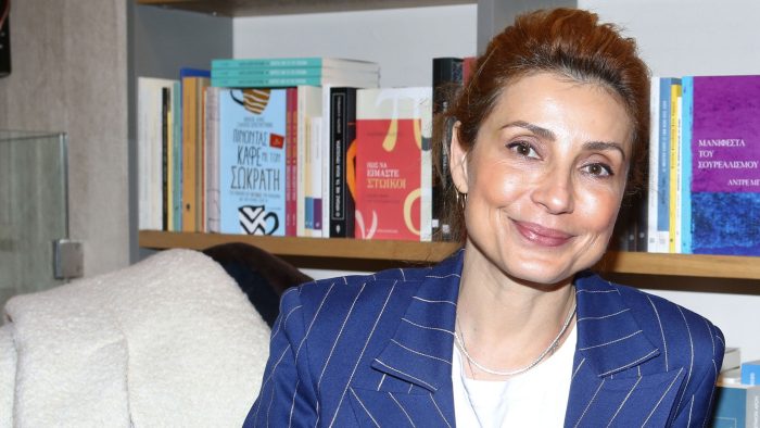 Ευδοκία Ρουμελιώτη: «Όταν έκανα το gay άτομο στην Πολυκατοικία ζητούσαν από το κανάλι να μειωθεί ο ρόλος μου»