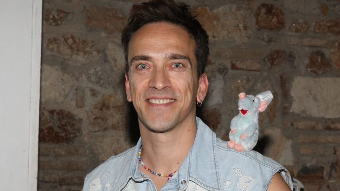 Δημήτρης Σαμόλης: «Έχω υποστεί μπούλινγκ, φοβόμουν να πάω στο σχολείο και ντρεπόμουν να το πω στους δικούς μου»