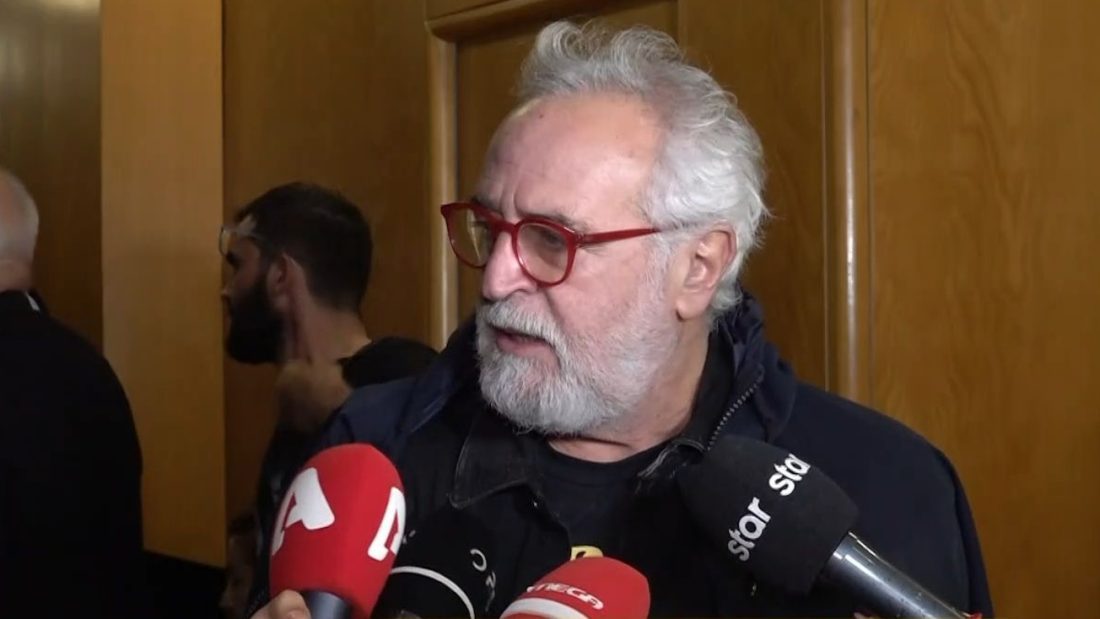 Βασίλης Θωμόπουλος: «Δεν πιστεύω ότι συμβαίνει αυτό το πράγμα στο θέατρο»