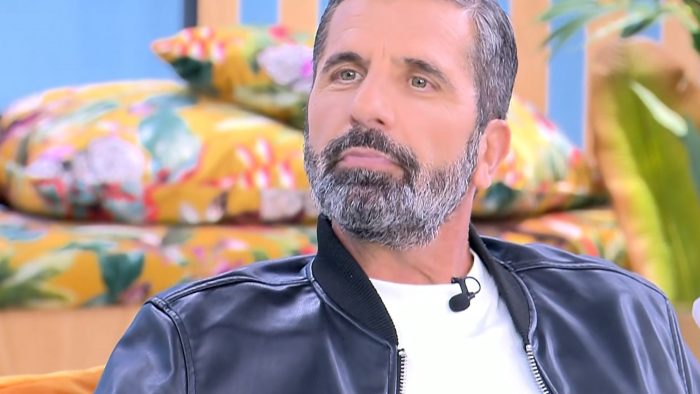 Θανάσης Βισκαδουράκης: «Κάνω ένα επάγγελμα που μου ήρθε κατά λάθος στη ζωή, δεν ήθελα να γίνω ηθοποιός»