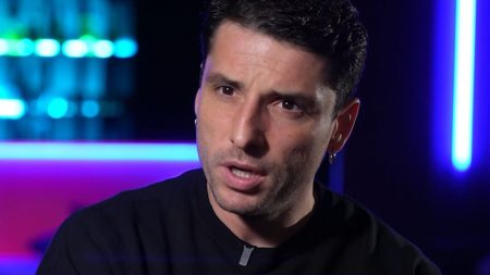 Σπύρος Χατζηαγγελάκης: «Είμαι 39 και από πέρσι περνάω κρίση μέσης ηλικίας»