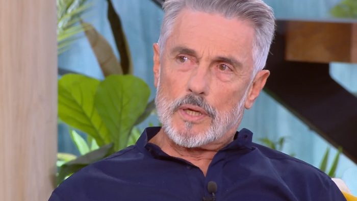 Σταύρος Ζαλμάς: «Αναγκάστηκα και πήγα σε δημόσιο νοσοκομείο, έκανα εξετάσεις για HIV, τις πήρα και τις πήγα στον διευθυντή»