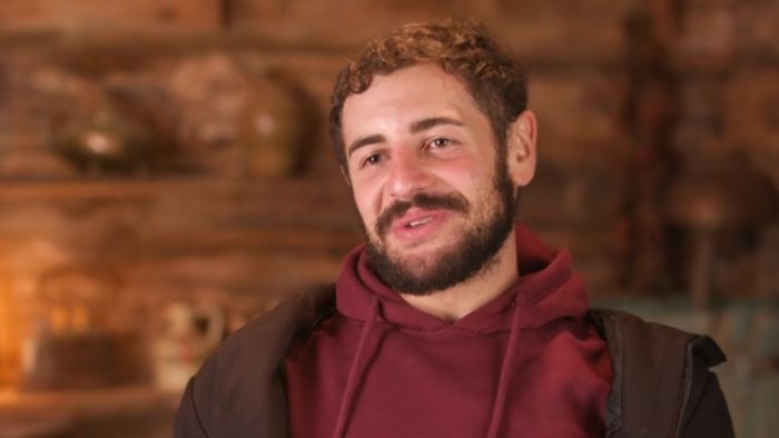 Φάρμα – Αποχώρησε ο Άγγελος Κούκλαρης: «Δέκα μέρες εδώ, είναι ένας χρόνος έξω»