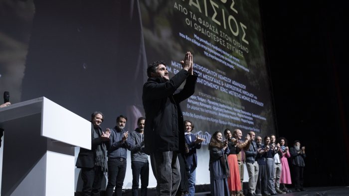 Άγιος Παΐσιος: Η συγκλονιστική σειρά του MEGA μάγεψε τους θεατές στο Christmas Theater