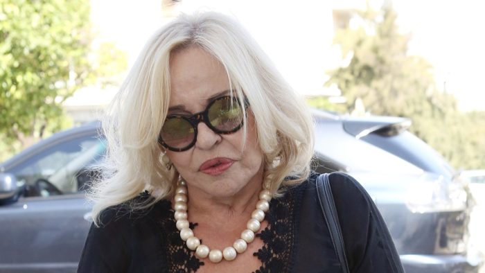 Μπέσσυ Αργυράκη: «Όταν πήρα στα χέρια μου τα αποτελέσματα, είπα στον άντρα μου να μου φέρει τις πιτζάμες στο νοσοκομείο»