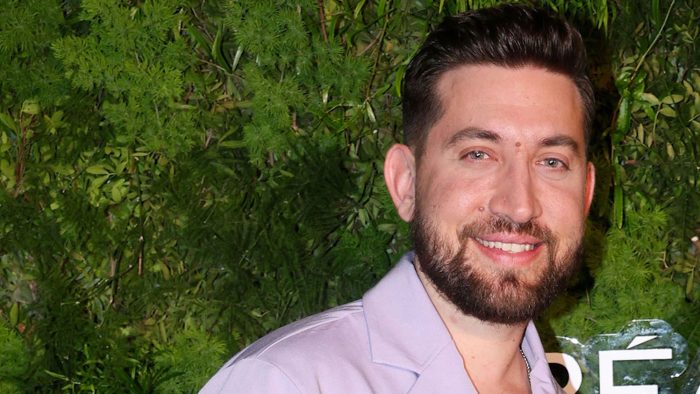 Κωνσταντίνος Αρτσίτας: «Ο κόσμος έχει κουραστεί από τις ακρότητες και τα διαγγέλματα στην τηλεόραση»