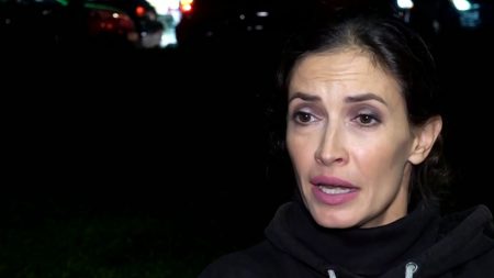 Μάρα Δαρμουσλή: «Σκηνοθέτης μας έβαλε τιμωρία πλάτη στο κοινό να κάνουμε τα φύκια»