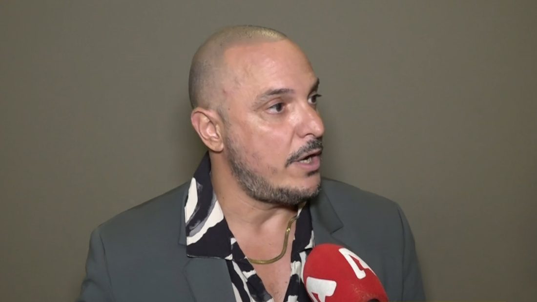 Άκης Δείξιμος: «Ο αδελφός μου προσπάθησε πολιτισμένα αλλά δυστυχώς δεν γίνεται, γι’ αυτό έκανε αυτό που έκανε»