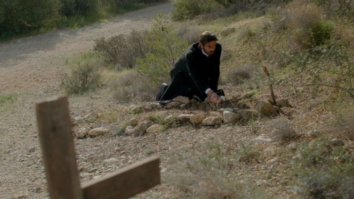 Άγιος έρωτας: Eξομολογείται όλη την αλήθεια για την αδερφή του και τον ερχομό στη Στέρνα