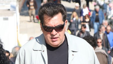 Κώστας Ευριπιώτης: Οι γιοι του πήραν πτυχίο 6 χρόνια μετά τον θάνατό του – «Ο μπαμπάς τους θα χαμογελάει με περηφάνεια από εκεί ψηλά»