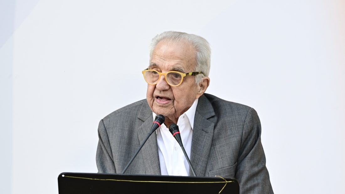 Αλέκος Φλαμπουράρης