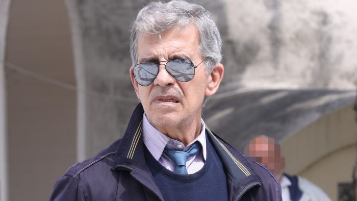 Γιώργος Γερολυμάτος: «Δεν της έδωσα σημασία και από κακία βγήκε έξω, πήρε ένα τούβλο και μου έσπασε τα τζάμια»