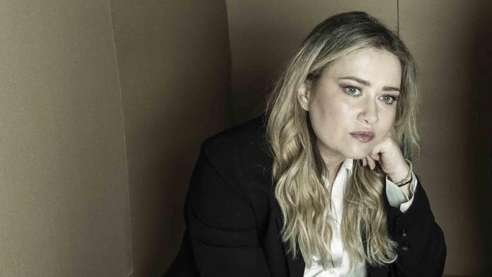 Ιωάννα Ασημακοπούλου: «Έχω φάει “χαστούκια”, όχι μόνο από γυναίκες, δε φοβήθηκα ποτέ να μείνω μόνη»