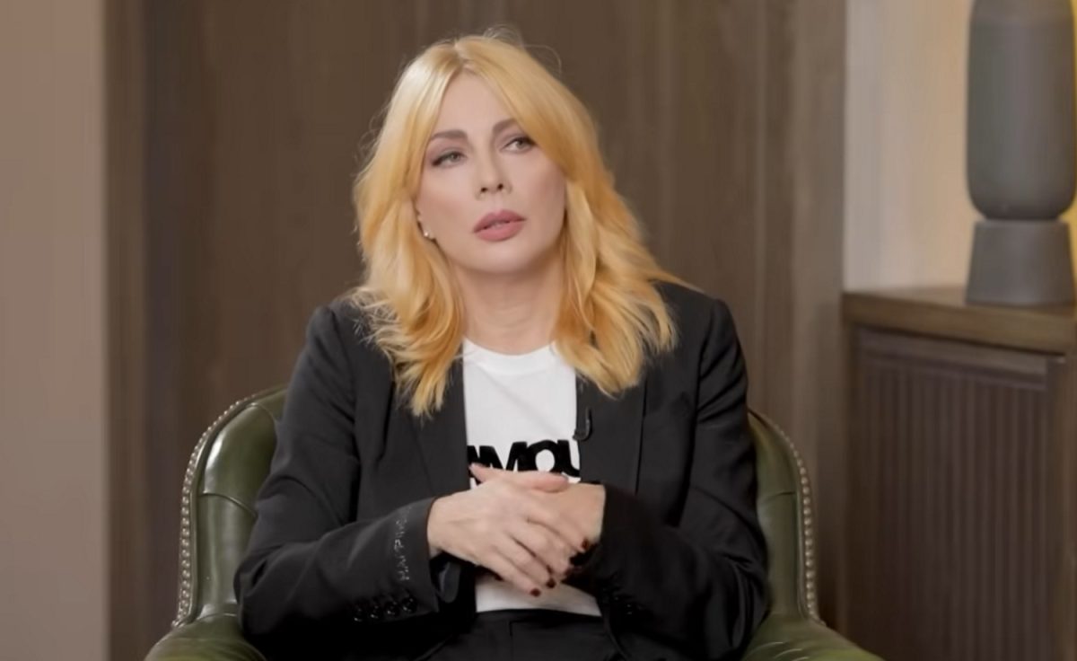 Σμαράγδα Καρύδη