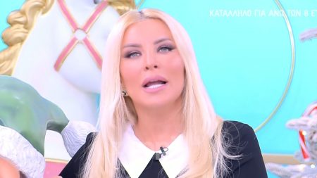 Κατερίνα Καινούργιου σε ατάκα με πολλούς αποδέκτες: «Όταν ο άλλος έχει εμμονή και σε προσβάλλει με ψευδή δημοσιεύματα, υπάρχει και η νομική οδός»