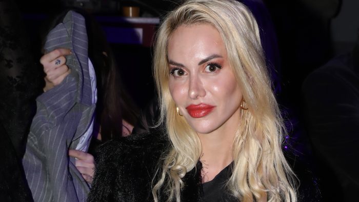 Τζούλια Κόλλια: «Αν δεν είχα μείνει έγκυος, μπορεί να μην είχα αντιληφθεί ότι κάτι δεν πήγαινε καλά»