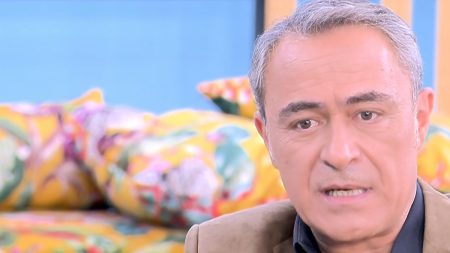 Θανάσης Κουρλαμπάς