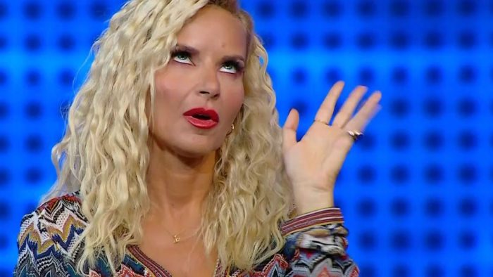 Μαρία Μπεκατώρου στο The Chase – Δυσανασχέτησε στην ερώτηση για το Labubu: «Και δεν είναι και ωραίο»