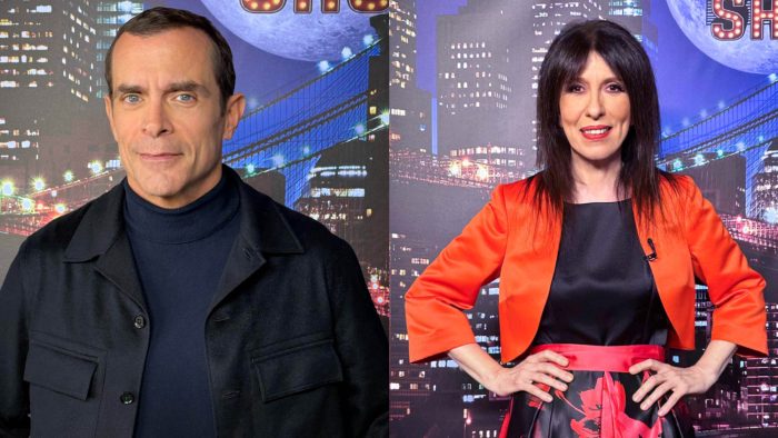 The 2Night Show: Κωνσταντίνος Μαρκουλάκης και Άβα Γαλανοπούλου είναι οι αποψινοί καλεσμένοι του Γρηγόροι Αρναούτογλου