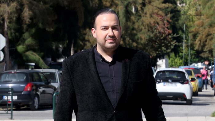 Σοκαριστικό τροχαίο για τον Μαυρίκιο Μαυρικίου: Καταστράφηκε ολοσχερώς το αυτοκίνητό του