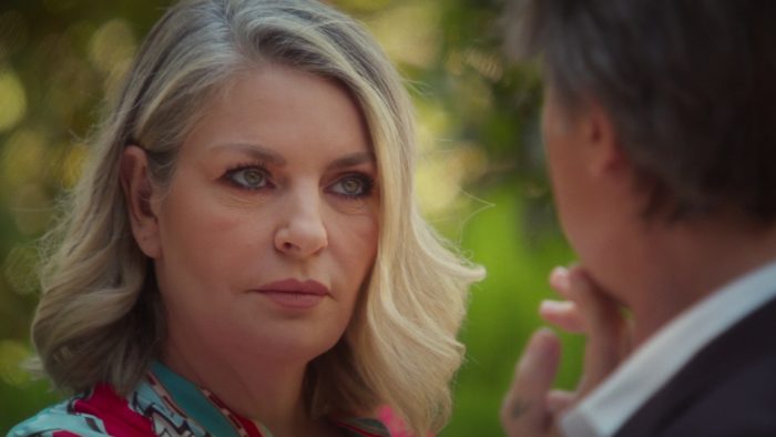 Να μ’ αγαπάς: Η Σοφία αποκαλύπτει σε όλους ότι ο Άγγελος είναι ο νέος ιδιοκτήτης του πατρικού τους σπιτιού