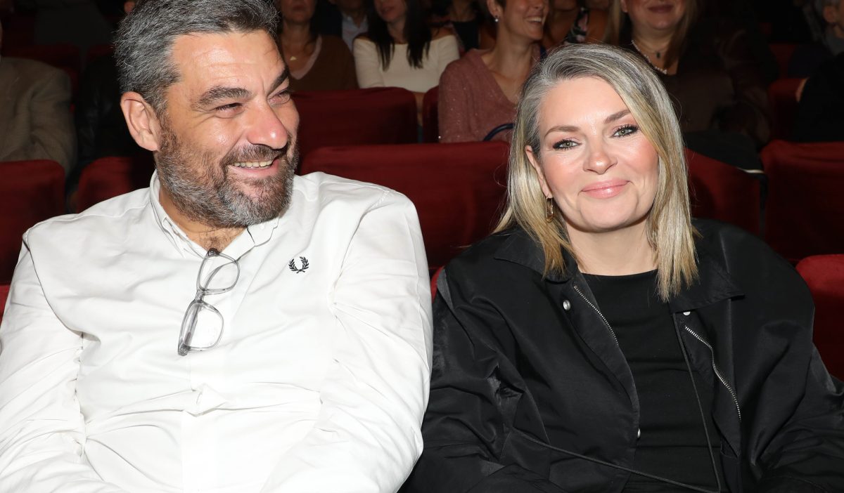 Μάνος Νιφλής, Ελισάβετ Μουτάφη