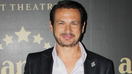 Σταύρος Νικολαϊδης