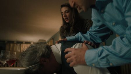 Το σπίτι δίπλα στο ποτάμι