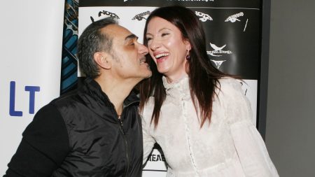 Θάνατος Κίλι Σφακιανάκη: «Δεν είναι η κατάλληλη στιγμή για να συζητήσουμε κάτι τέτοιο, χρειαζόμαστε δύναμη», δήλωσε ο ανιψιός του τραγουδιστή