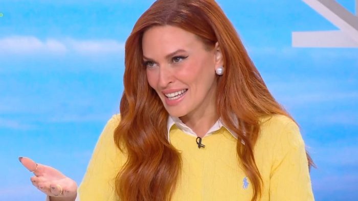 Συγκινημένη η Σίσσυ Χρηστίδου στον αέρα: «Ανατρίχιασα όταν μου το είπε, ήταν σπουδαίο»