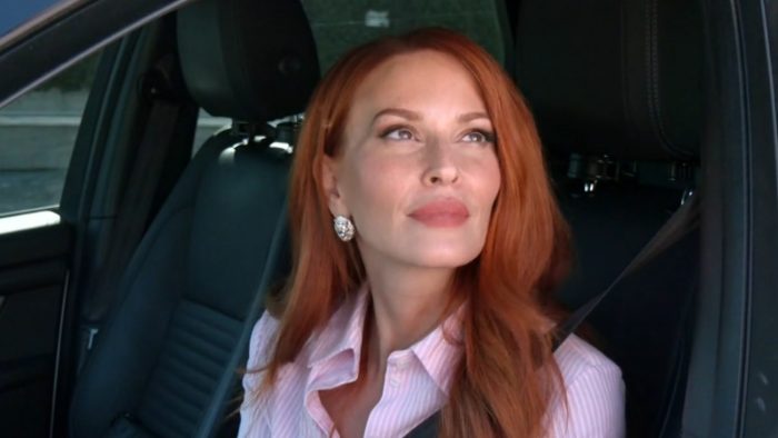 Σίσσυ Χρηστίδου για την αλλαγή στην εξωτερική της εμφάνιση: «Δεν κλείστηκα σε κάποια κλινική κάνοντας πλαστικές, γίνεται υπό ιατρική επίβλεψη»