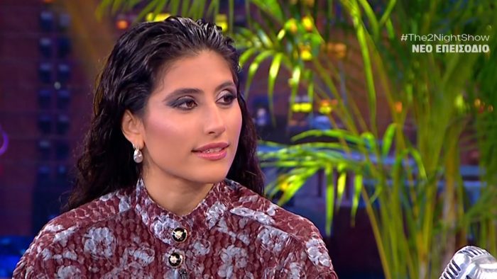 Μαρίνα Σπανού: «Θα ξανάβγαινα στον δρόμο, αν και ένιωθα αμήχανα όταν μου πετούσαν χρήματα»