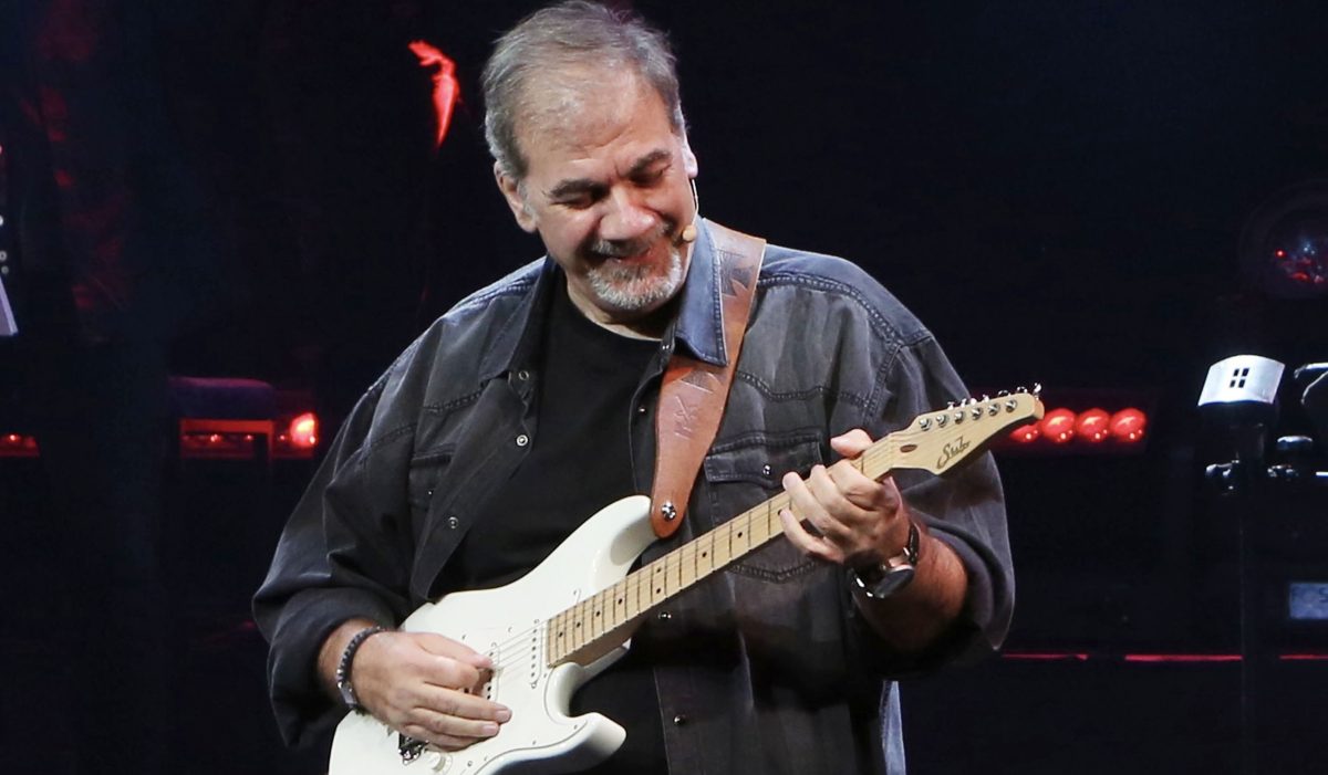 Δημήτρης Σταρόβας