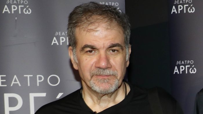 Δημήτρης Σταρόβας: «Δεν μπορώ να αποδώσω όπως θέλω στη σκηνή, η φωνή κουράζεται»