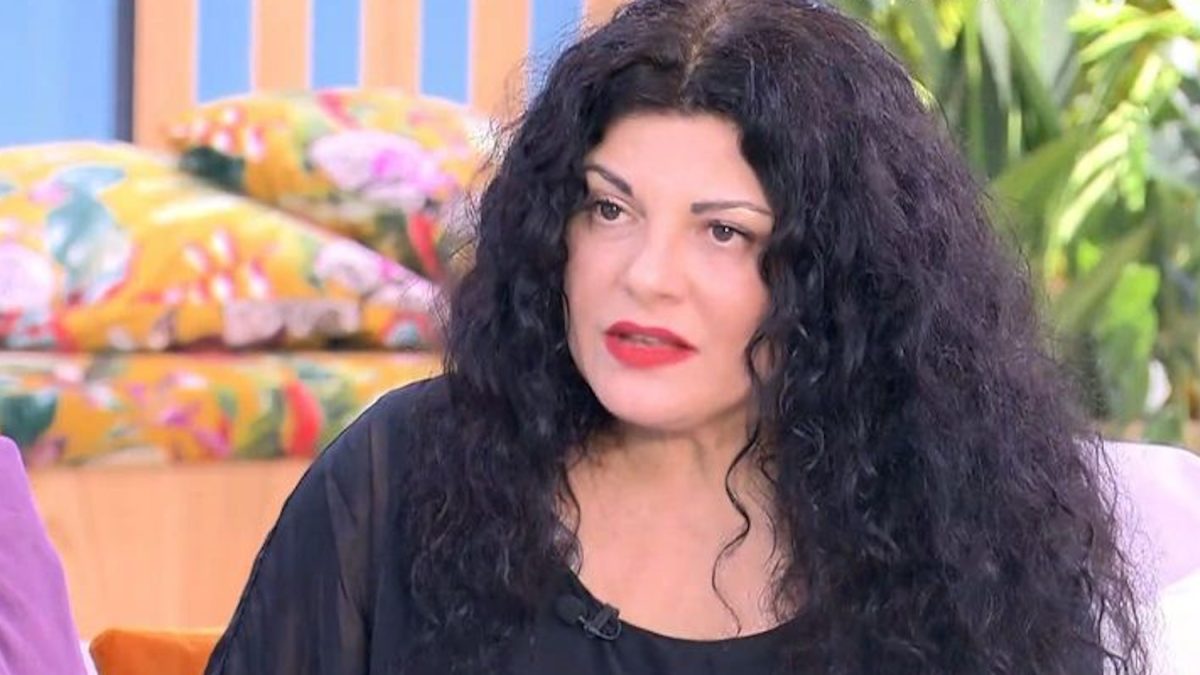 Τάνια Τρύπη