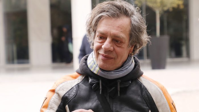 Γιάννης Τσορτέκης: «Στα γυρίσματα του Maestro βρέθηκα σε μια απομόνωση στους Παξούς, ήμουν σαν παρακατιανός»