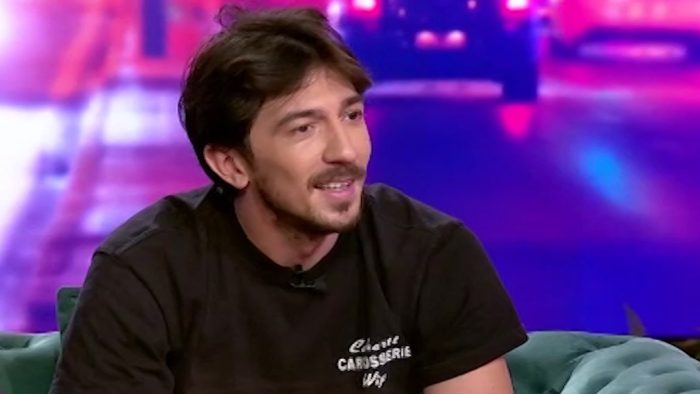 Σταύρος Τσουμάνης: «Ο έρωτας δεν είναι αυτό που έχουμε μέσα στο παντελόνι ή τη φούστα μας»