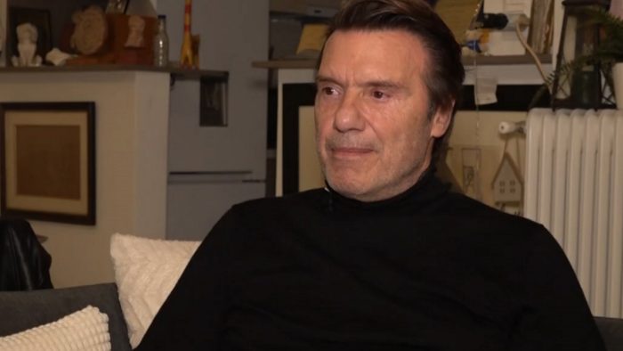 Στράτος Τζώρτζογλου: «Ο Απόστολος Γκλέτσος δεν το παίζει άντρας, είναι άντρας»